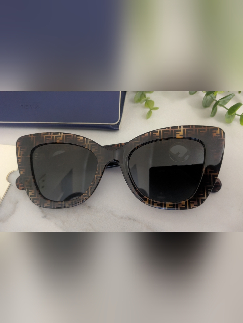 Women's Fendi Monogram Cat Eye Tortoise Glasses